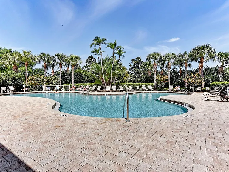4241 Overture Cir — Photo 34