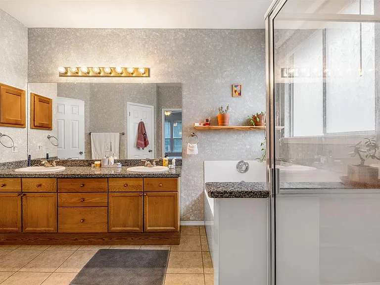 16853 Tortoise St — Photo 27