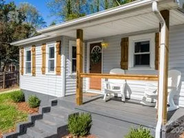 1444 Piedmont Dr NW, Lenoir, NC 28645