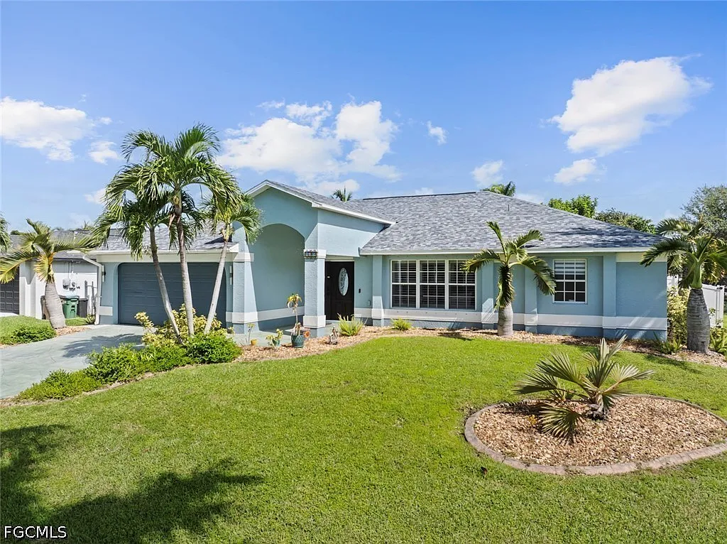 4 bed, 2.0 bath, 2144 sqft, $3,500 — Photo 3