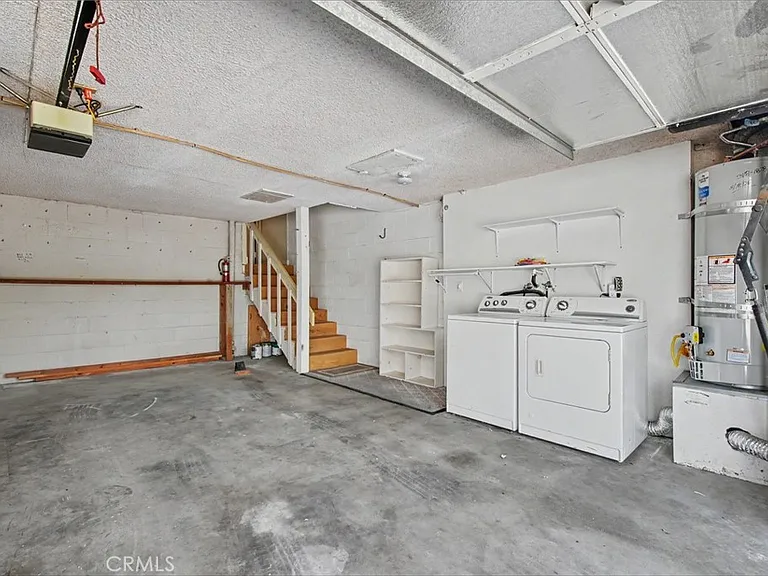 21019 Gresham St #22 — Photo 21