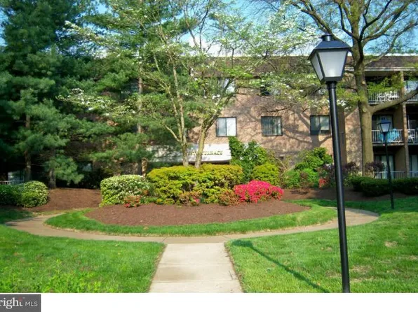 1640 Oakwood Dr APT W118, Narberth, PA 19072