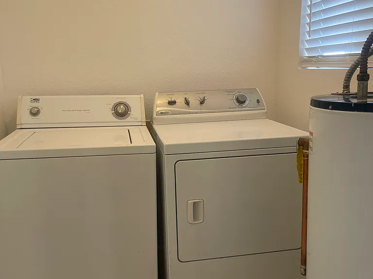2432 E Tracy Ln #1 — Photo 11