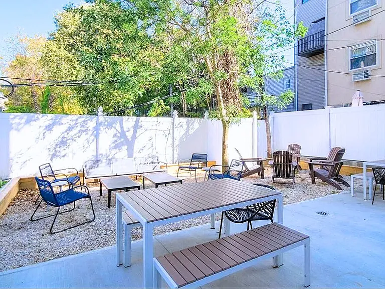 283 Evergreen Ave #1 — Photo 6