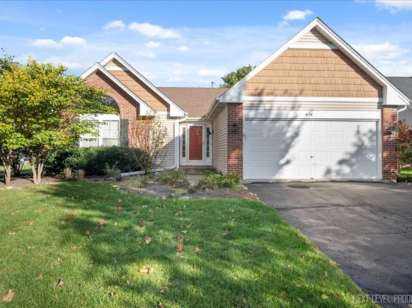 616 Briarwood Ln, Oswego, IL 60543
