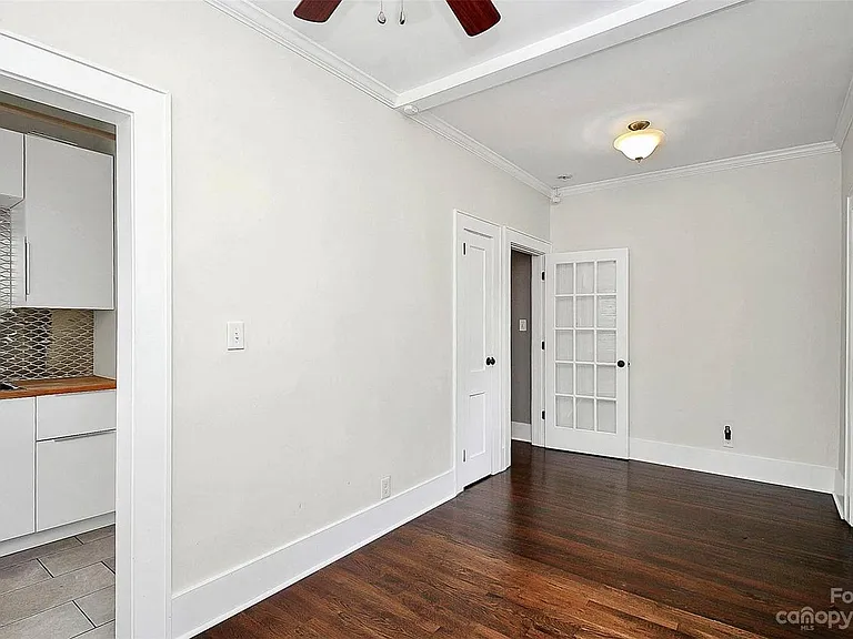 1920 Woodcrest Ave — Photo 34