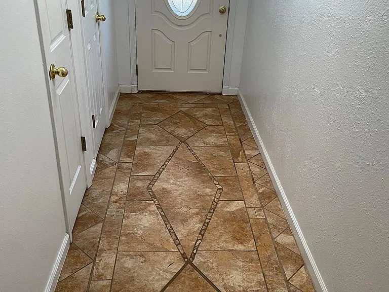 508 W Poe St — Photo 14