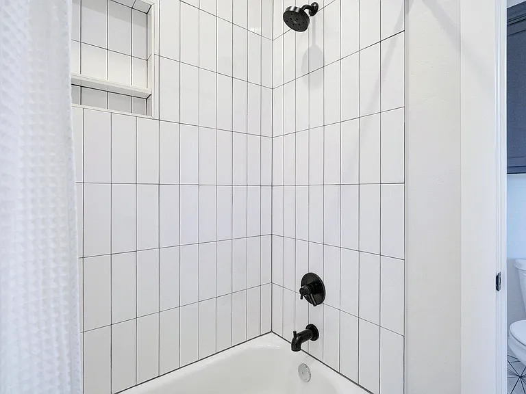 101 Pont Neuf Ct — Photo 60