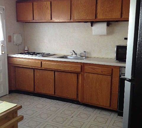 4th image of 31 Goshen St