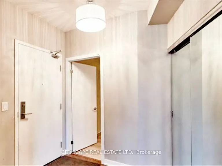 51 E Liberty St #414 — Photo 19