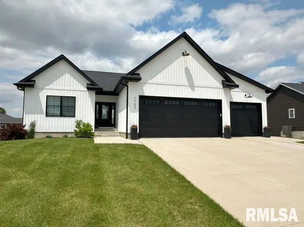 1722 17th St, De Witt, IA 52742