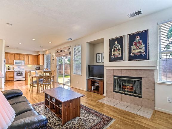 5th image of 5462 Carls Ct