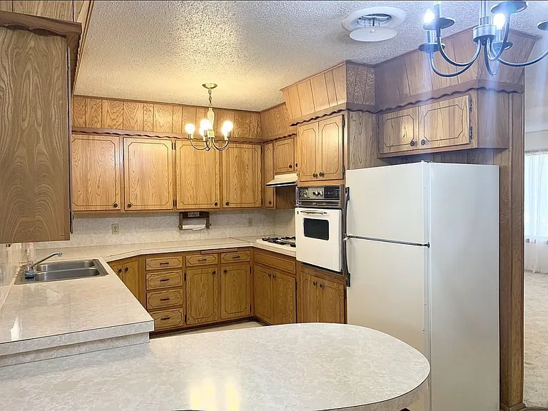 1209 Elm Ave — Photo 8