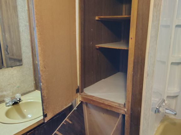 4th image of 211 Veitch St #S26