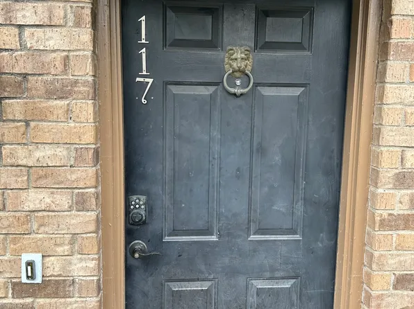 3320 Reagan St APT 117, Dallas, TX 75219