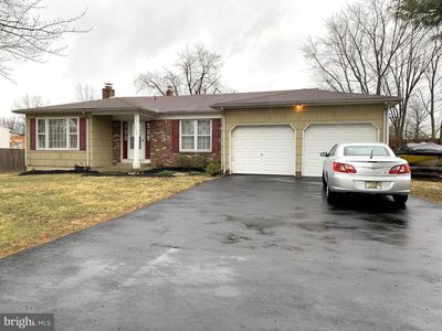 393 Ewingville Rd, Ewing, NJ, 08638