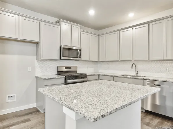 5719 Marble Falls, Converse, TX 78244