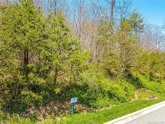 2nd image of 159 Summit Tower Cir