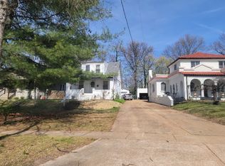 7419 Arlington Dr, Saint Louis, MO 63117