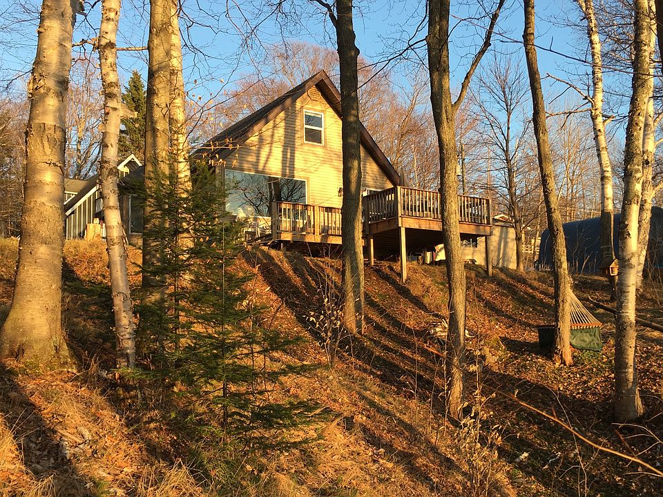 1515 Bullivant St, Munising, MI 49862 Zillow