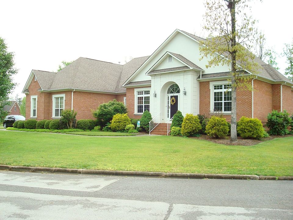 One-Level Brick on Corner Lot