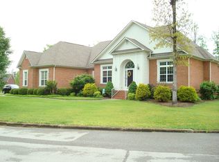 7711 Camelot Ln, Chattanooga, TN 37421
