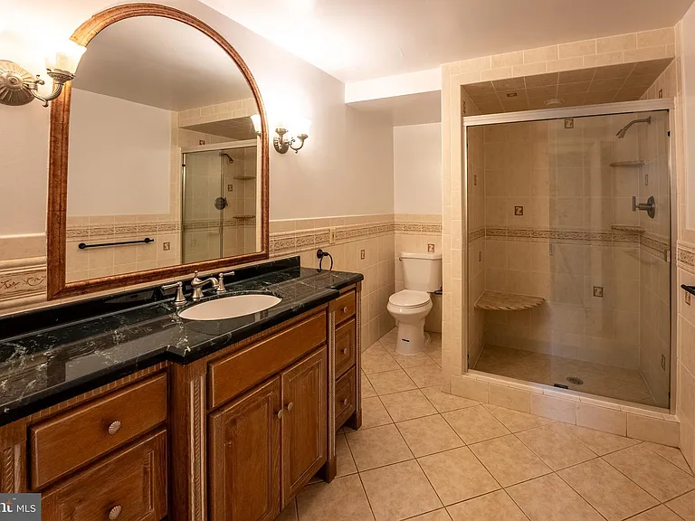 6438 Woodville Dr — Photo 14