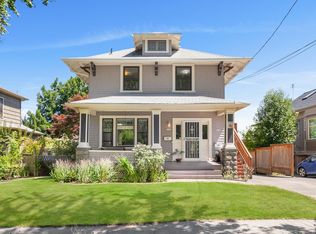 3418 SE 9th Ave, Portland, OR 97202