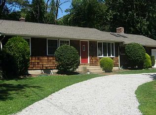 61 Cactus St, Warwick, RI 02886