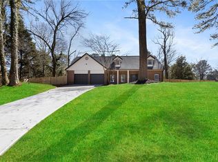 5032 Winford Ct, Peachtree Corners, GA 30092