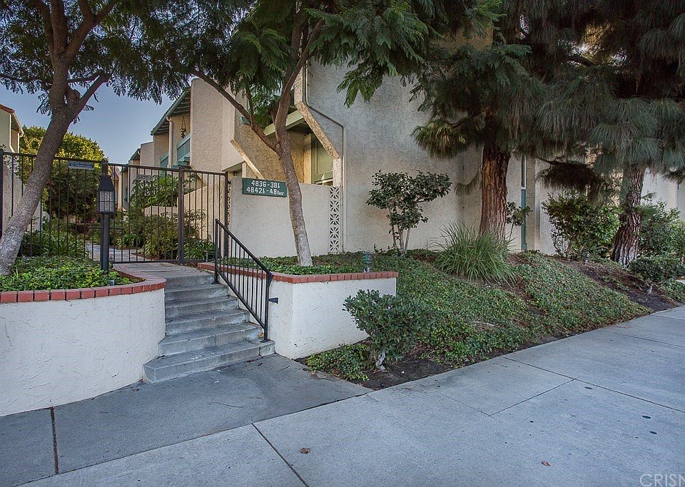 1st image of 4842 1/2 McConnell Ave