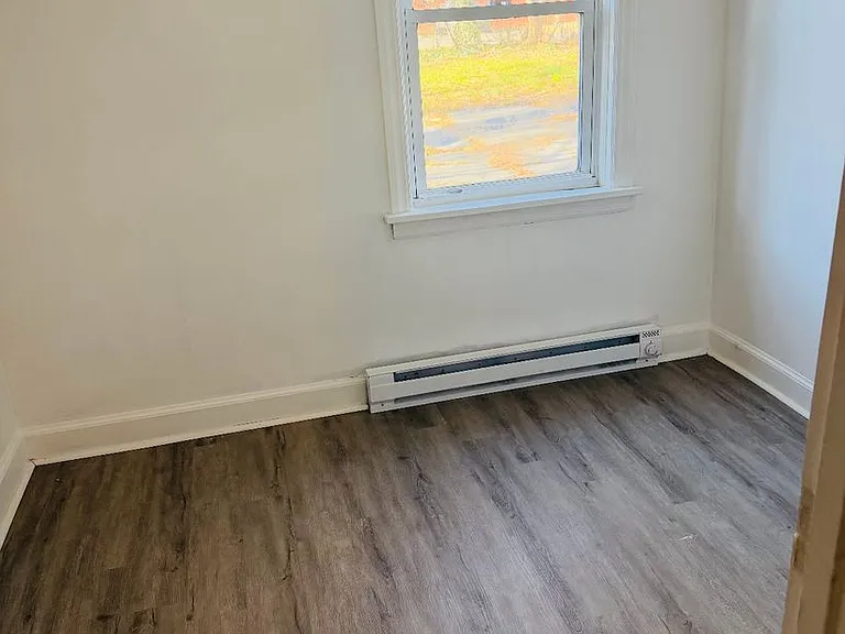 59 Ontario St — Photo 12