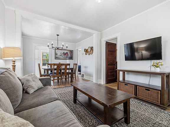 5th image of 3110 56th St