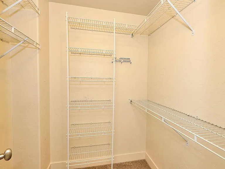 8962 S Valley Bend Ct — Photo 16