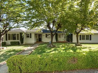 1402 Scotts Valley Rd, Lakeport, CA 95453
