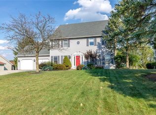 209 Greenridge Dr, Bellefontaine, OH 43311