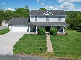 11 Southfork Ln, Lexington, VA 24450
