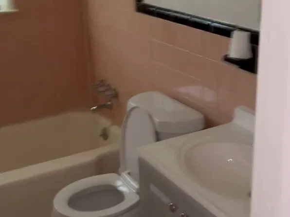 2700 Kendall St APT 3, Detroit, MI 48238