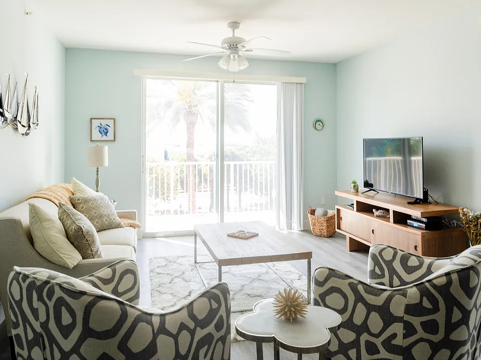 802 Windward Way #311