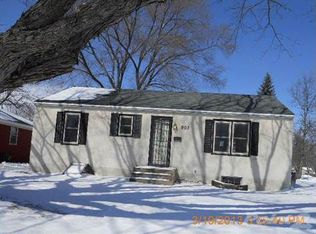 903 6th Ave W, Shakopee, MN 55379