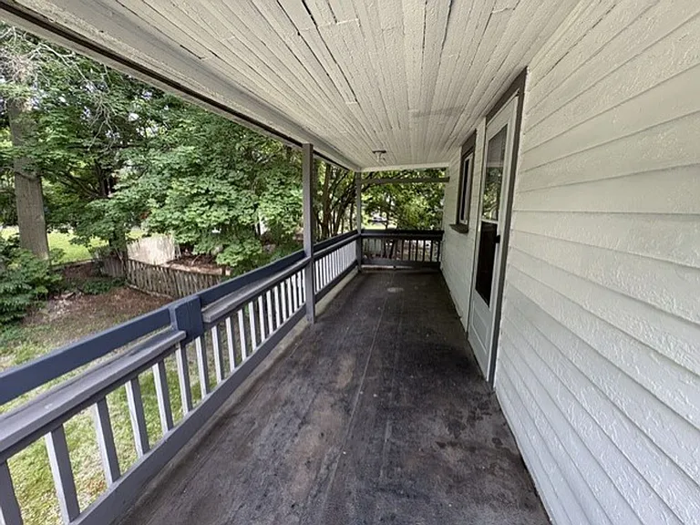 325 Para Ave — Photo 9