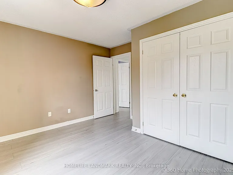 189 Leitchcroft Cres #UPPER — Photo 34