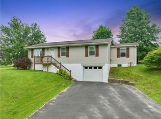 1667 Deerfield Rd, Washington, PA 15301