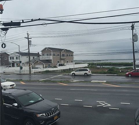 2nd image of 544 Cross Bay Blvd