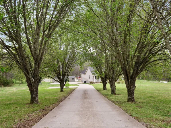 15541 Cainsville Rd, Milton, TN 37118