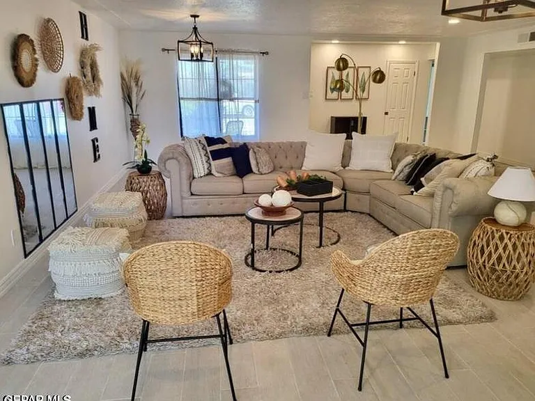 9108 Shaver Dr — Photo 3