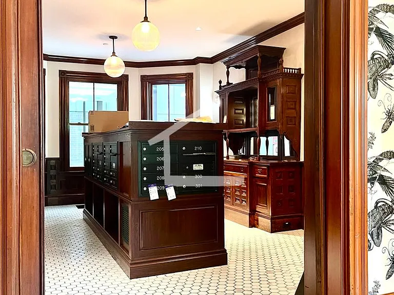 81 Gardner St #D2 — Photo 15