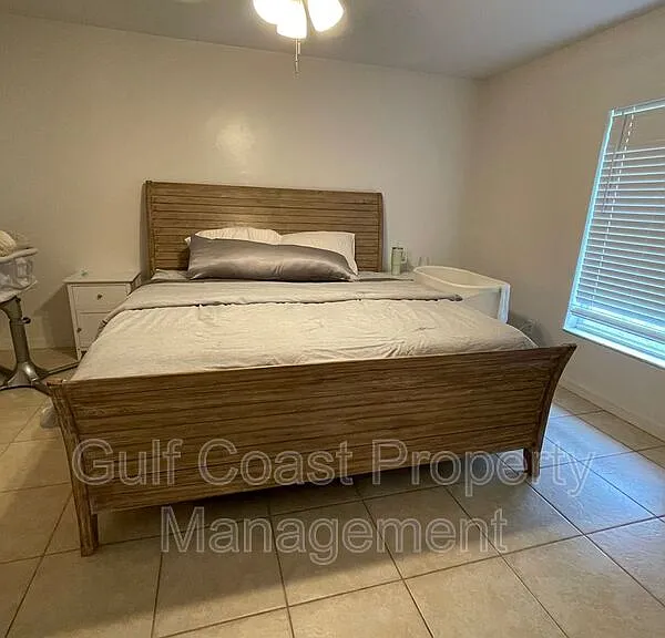 417 Broadmoor St — Photo 18