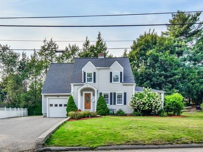 410 Hovey St, Lowell, MA, 01852