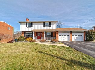 780 Linmore Dr, Irwin, PA 15642